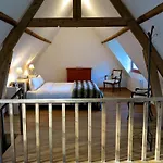 Bed & Breakfast Chateau De Bouelles