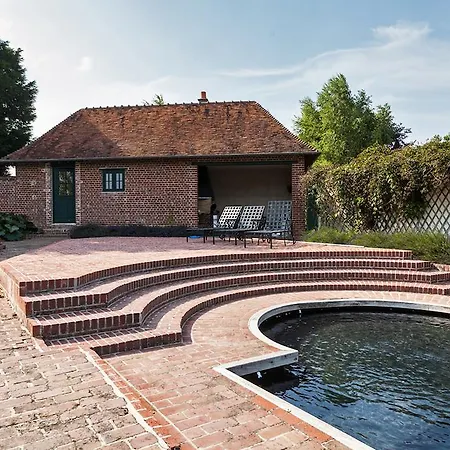 Ch\u00e2teau De Bouelles Neufchâtel-en-Bray