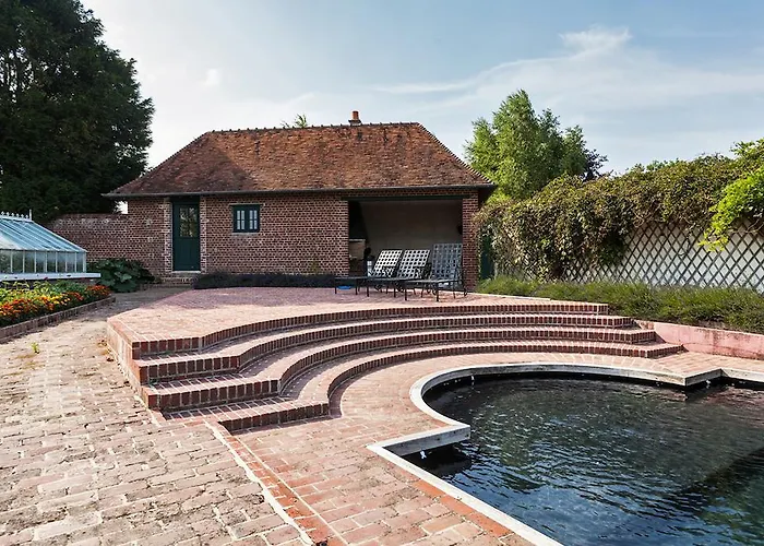 Ch\u00e2teau De Bouelles Neufchâtel-en-Bray