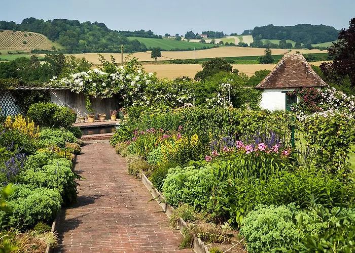 Ch\u00e2teau De Bouelles Neufchâtel-en-Bray