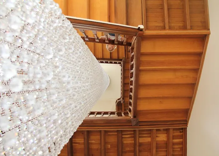 Chateau De * Neufchatel-en-Bray